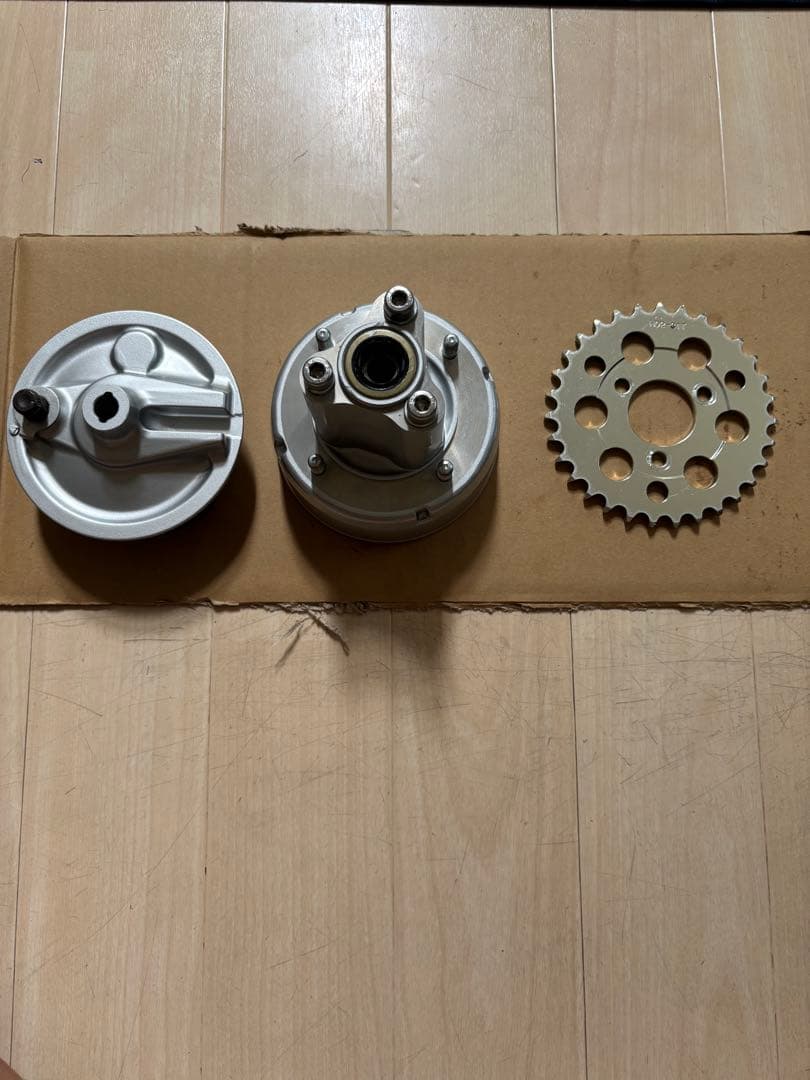 モンキー純正　リアハブ、ブレーキパネル 仮組みのみ モンキー　4mini