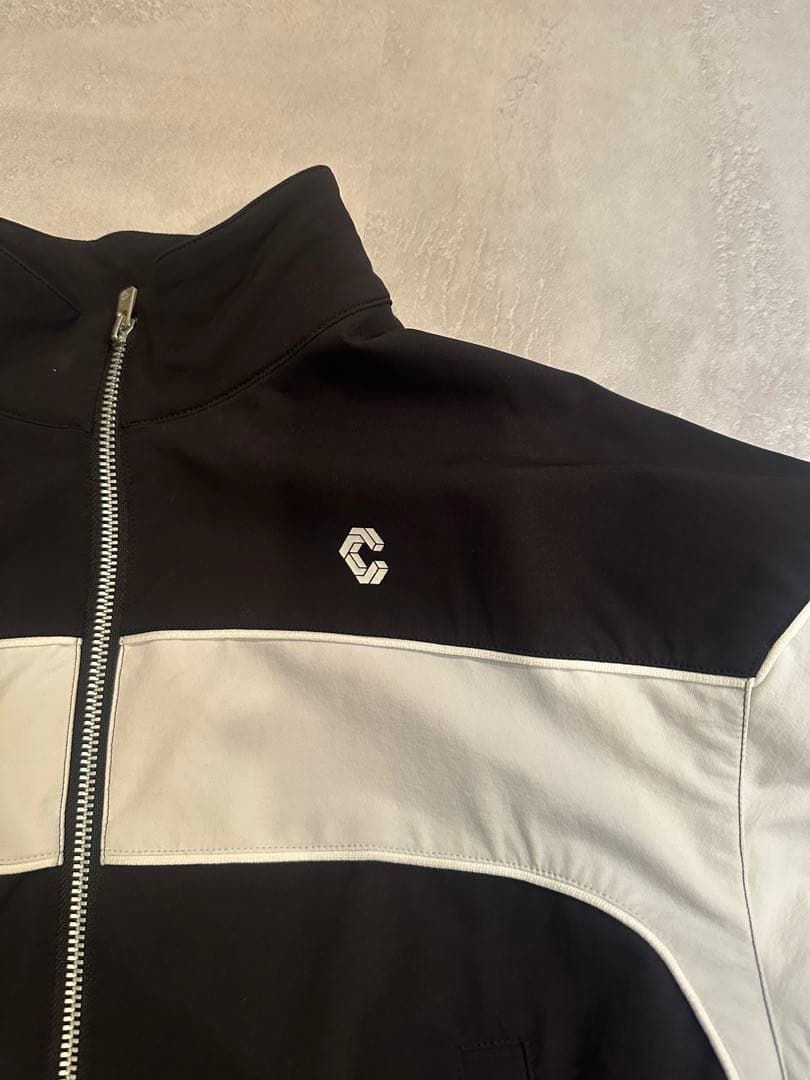 CRONOS ジップアップ クロップドジャージ　値下げしました！