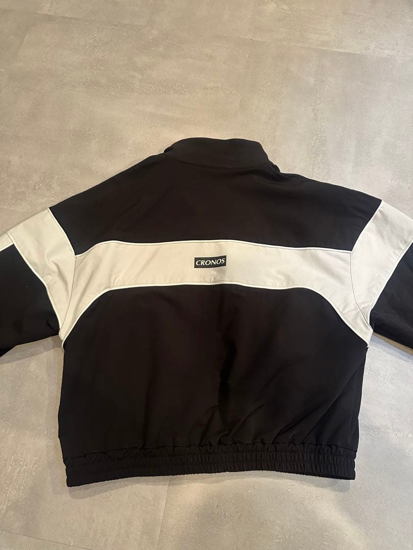 CRONOS ジップアップ クロップドジャージ　値下げしました！