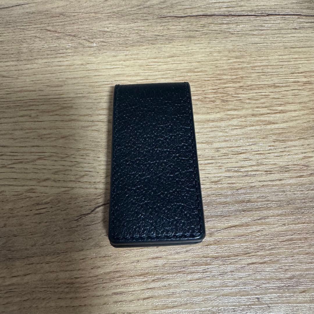 【美品】GUCCI マネークリップ　蜂