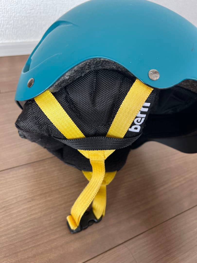 bern ウインターヘルメット　キッズM-L オールシーズン対応