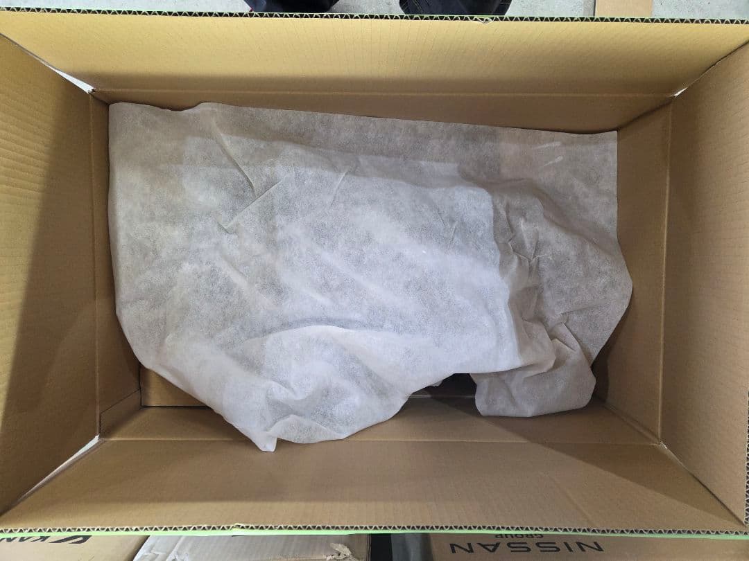 LBさん専用 日産 C28セレナ左側ヘットライト