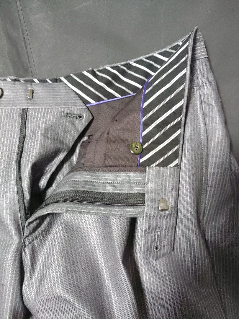グレー ストライプ スーツジャケット　ティノラス