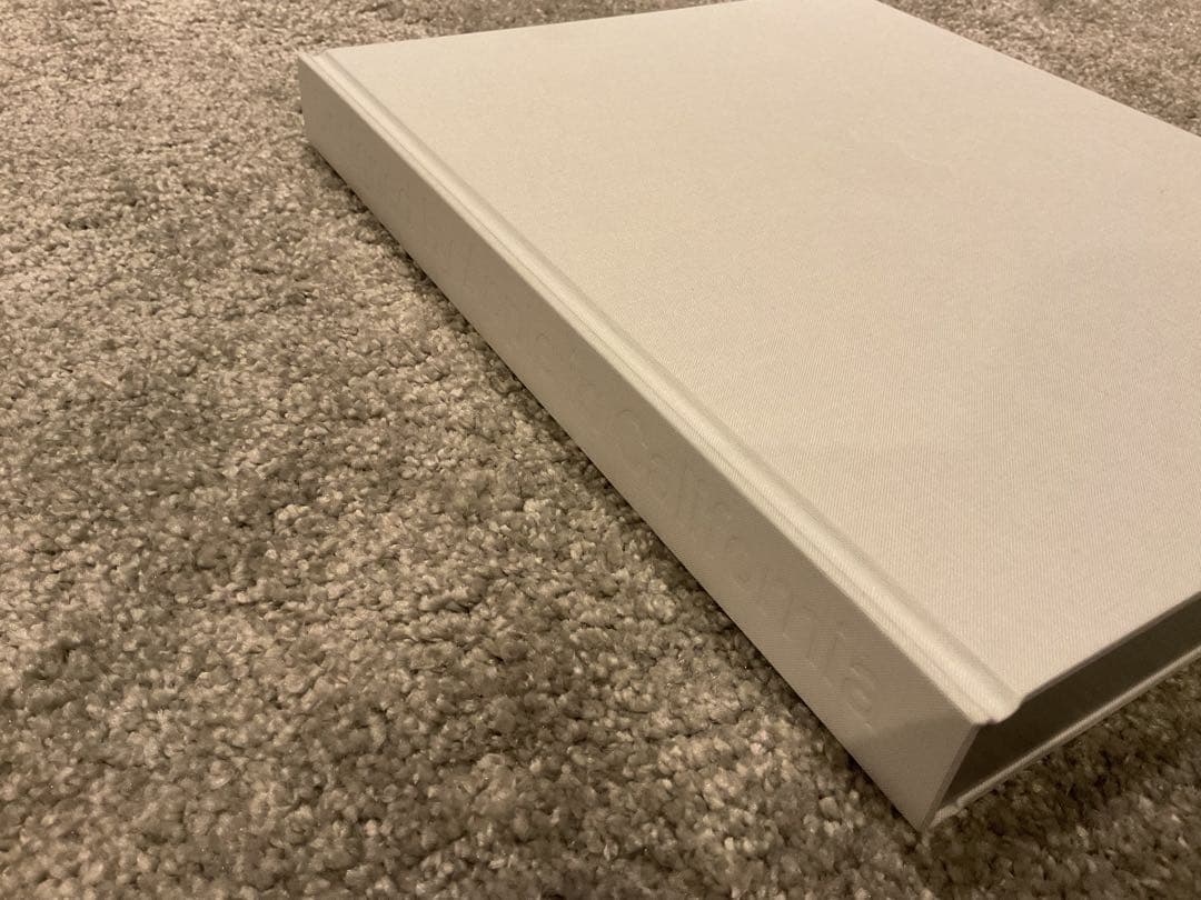 h*h様 MLXF2J/A Designed by Apple in Calif