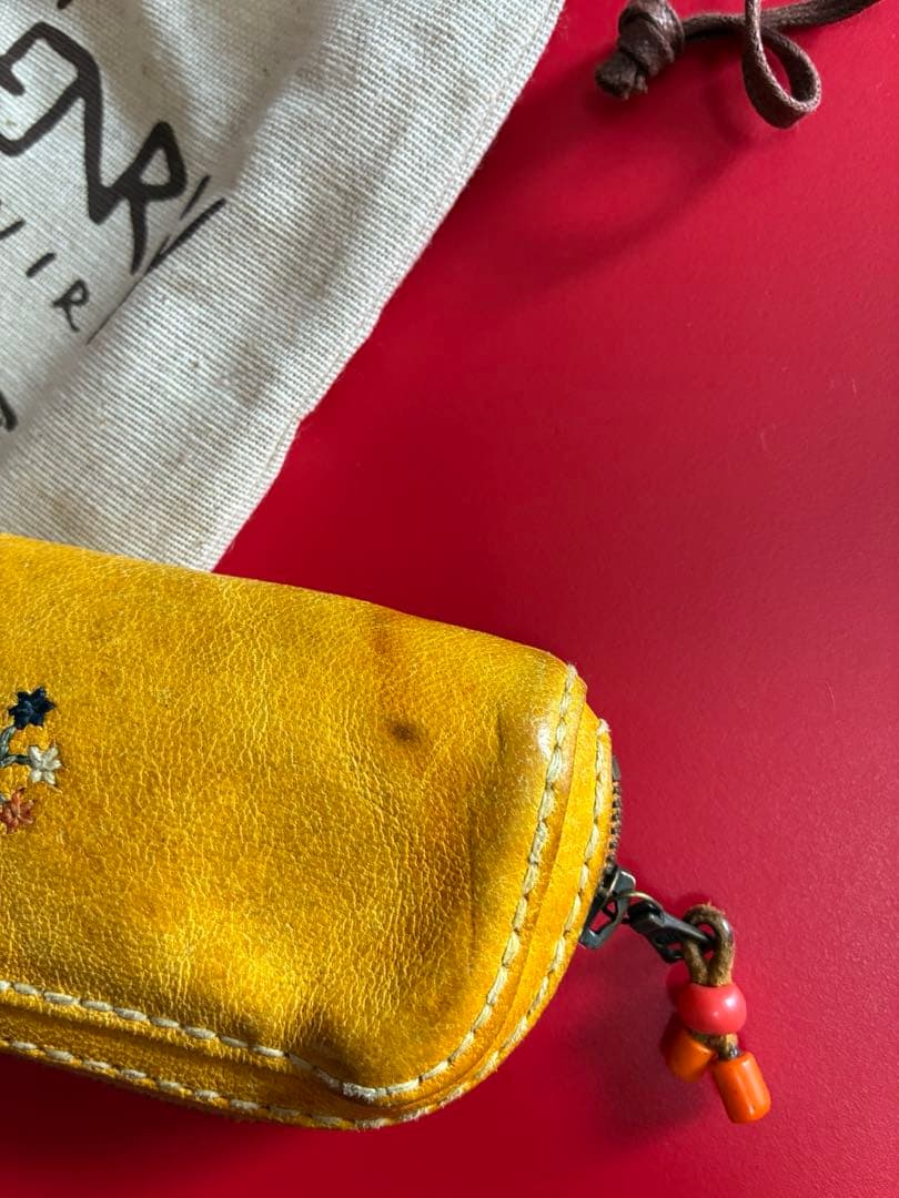 【10/7 11:30までSALE】 アンリクイール　イエロー キーケース