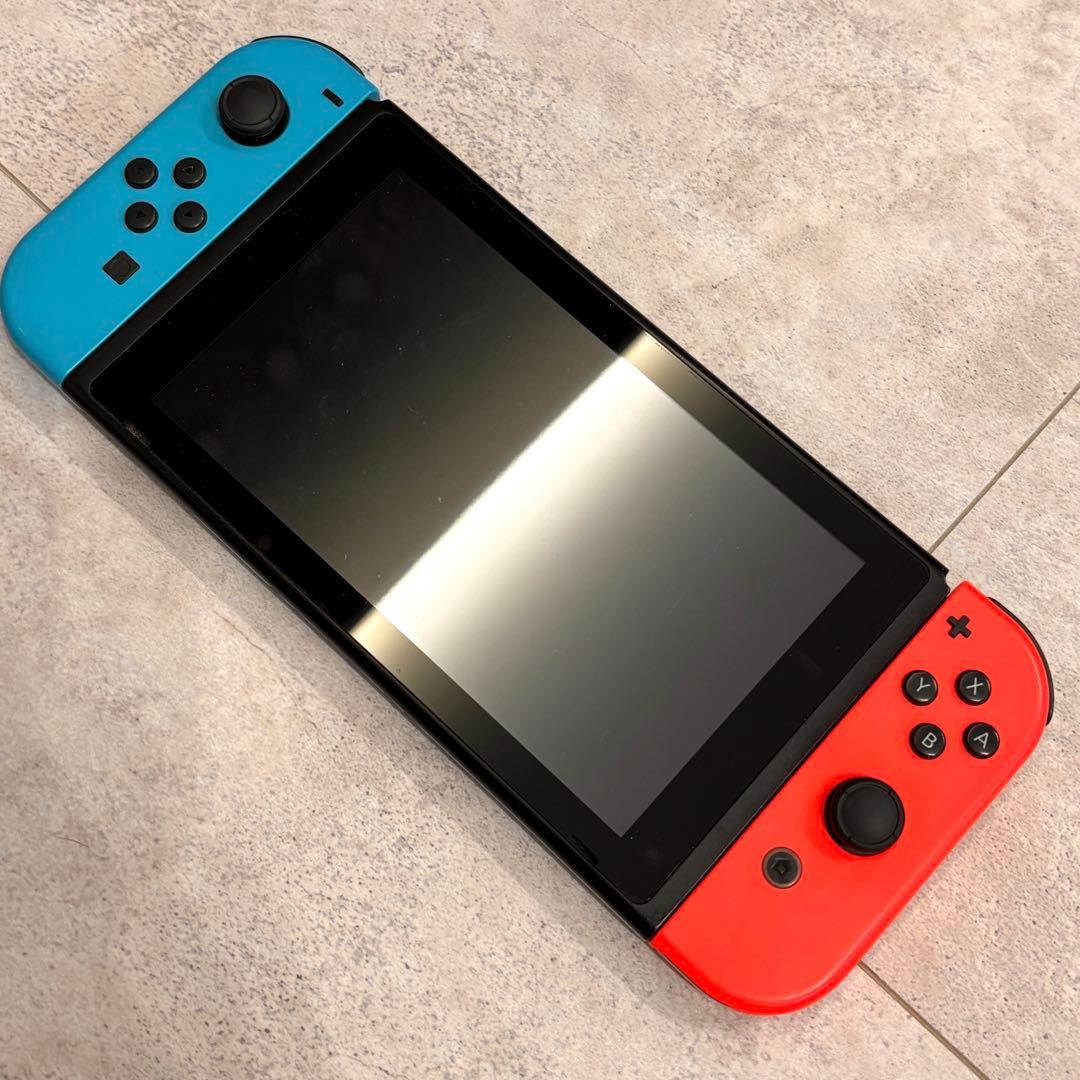 Nintendo Switch 赤/青 本体　中古本体　早い者勝ち‼︎