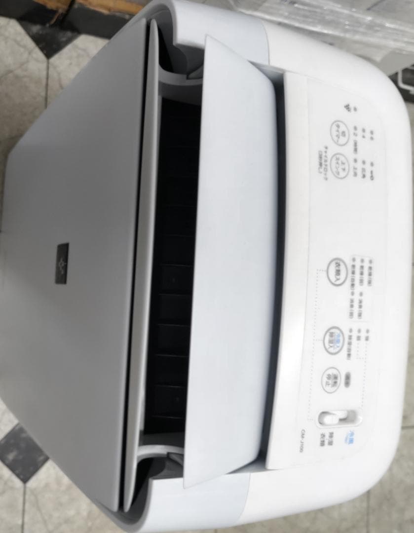 SHARP 2019年製 CM-J100-W 除湿機　動作品