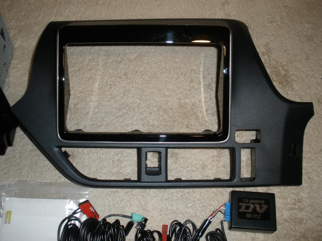 トヨタ純正ナビゲーション　NSZT-Y64T　地図データ22年春版・更新24年