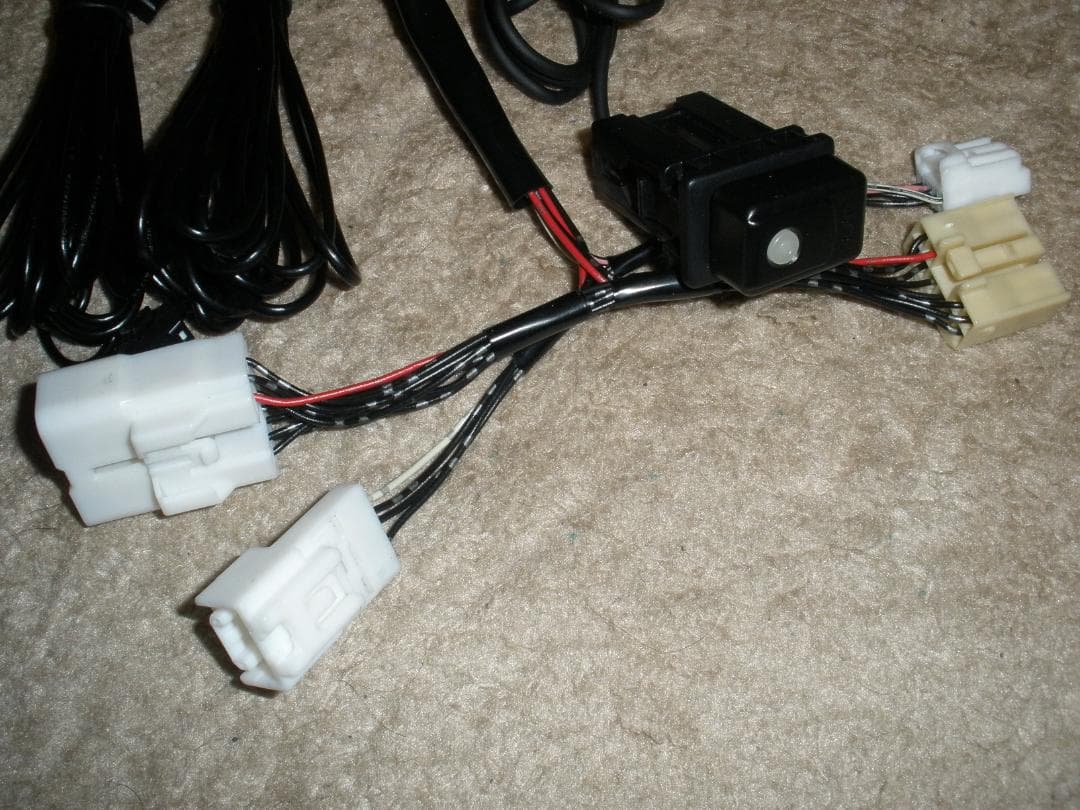 トヨタ純正ナビゲーション　NSZT-Y64T　地図データ22年春版・更新24年