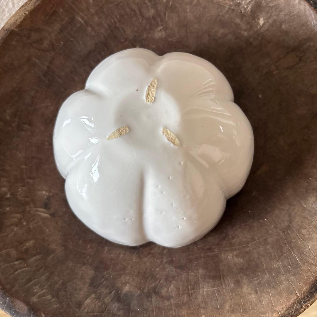 内田鋼一氏作 白釉bowl(輪花)