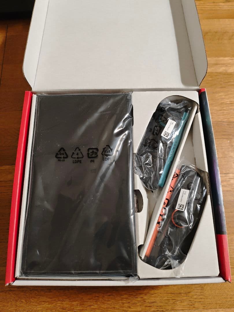 Nintendo Switch 2 本体 多言語版 任天堂納品書付き