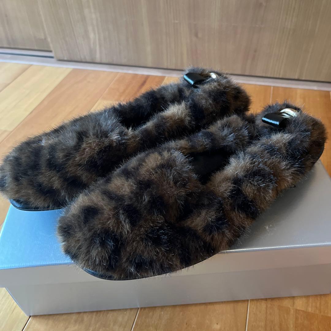 LE TALON GRISE ファーギャザーバレリーナ　レオパード24.5cm