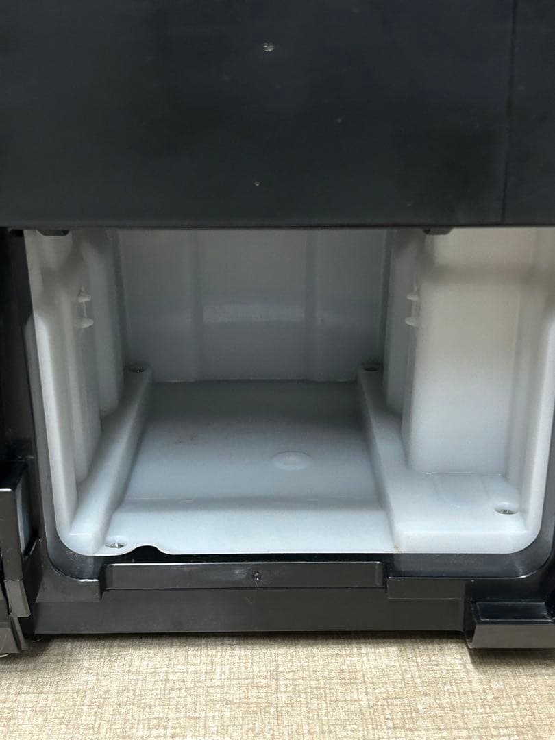 シャープ　除加湿空気清浄機　KC-HD70-W