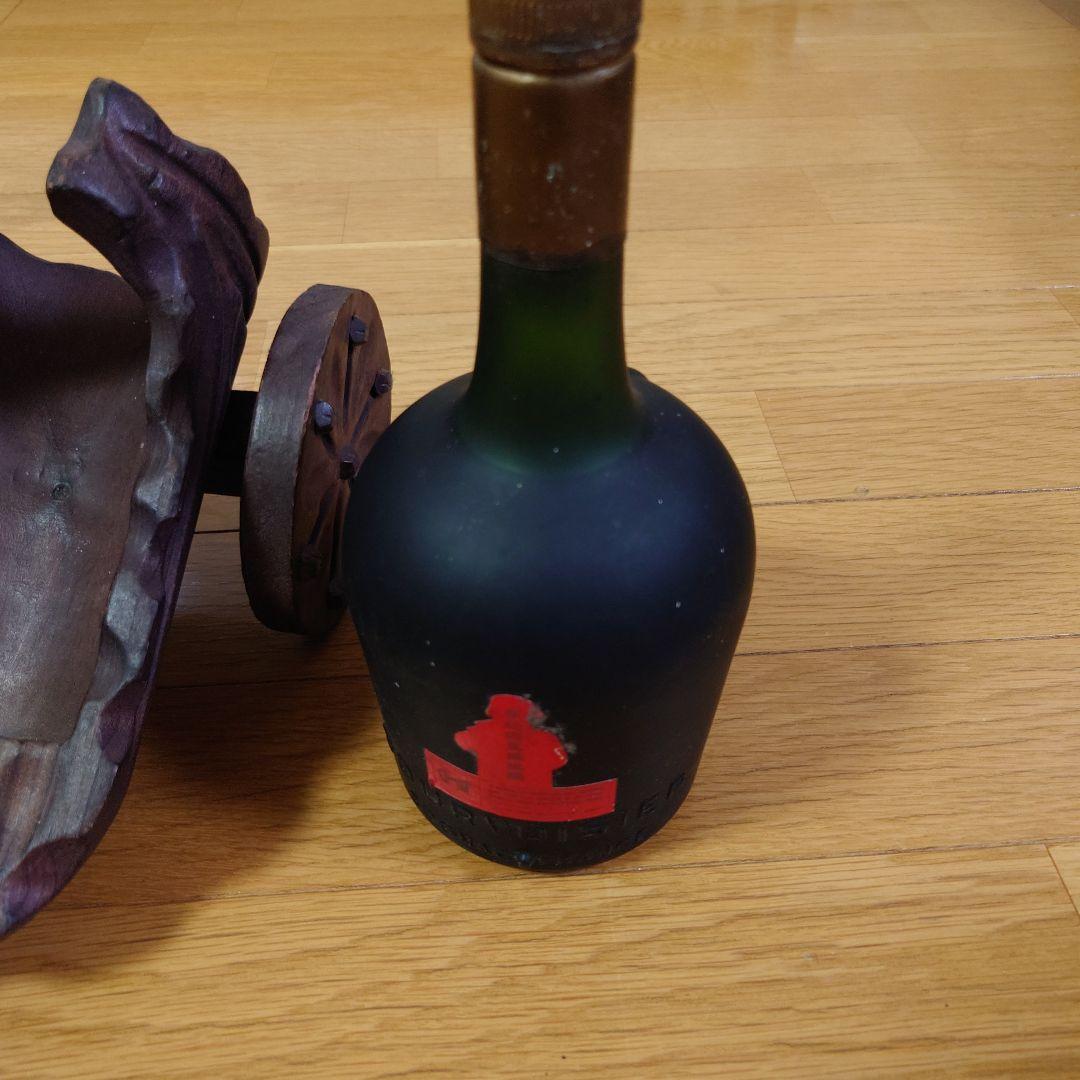 COURVOISIER Extra Vieille 木製キャリー付き