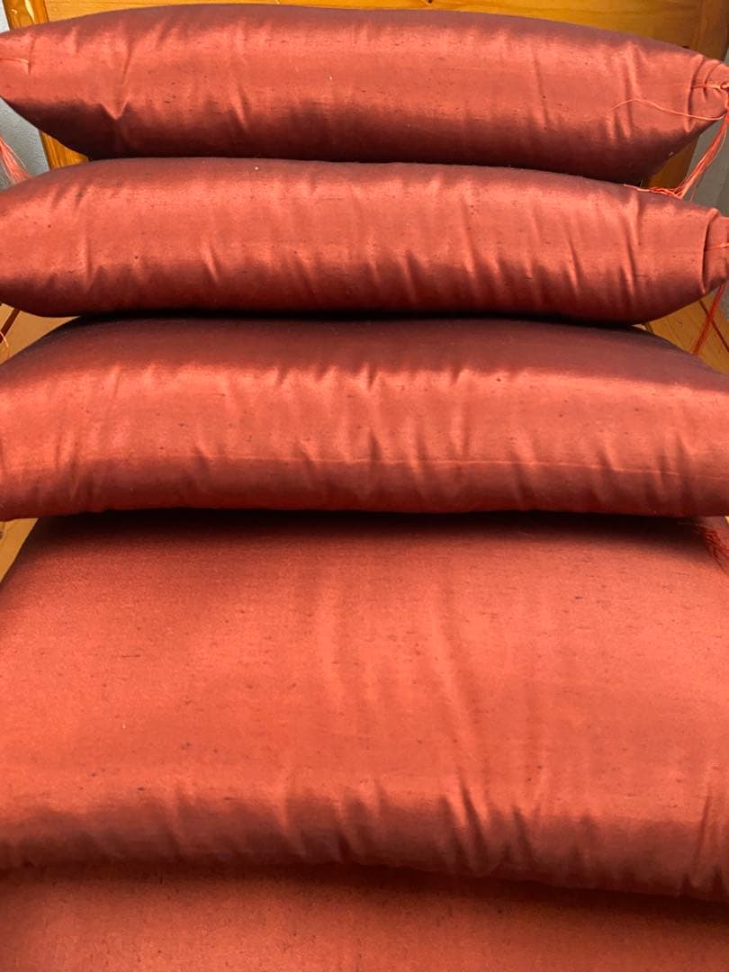 西川　婚礼冬座布団5枚組　新品　未使用品　夏カバー付　ふさ付59x63cm