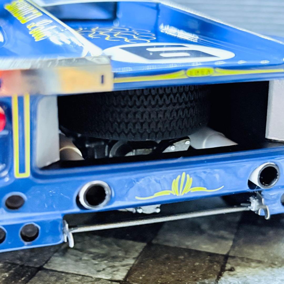 ショーケース付属 1/18 Spark ローラT70 Mk.3B GT 1969