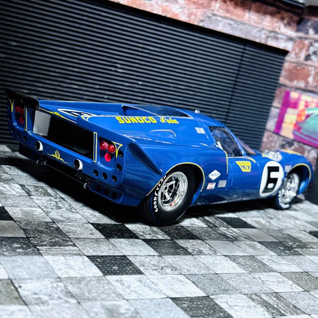 ショーケース付属 1/18 Spark ローラT70 Mk.3B GT 1969