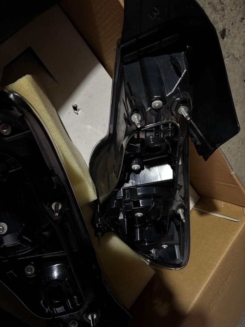 【美品】トヨタ86 ZN6 純正テールライト