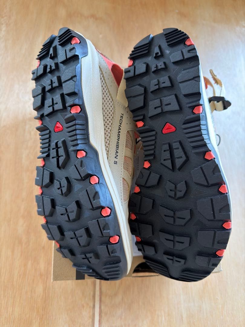 靴 SALOMON TECHAMPHIBIAN 5 23cm