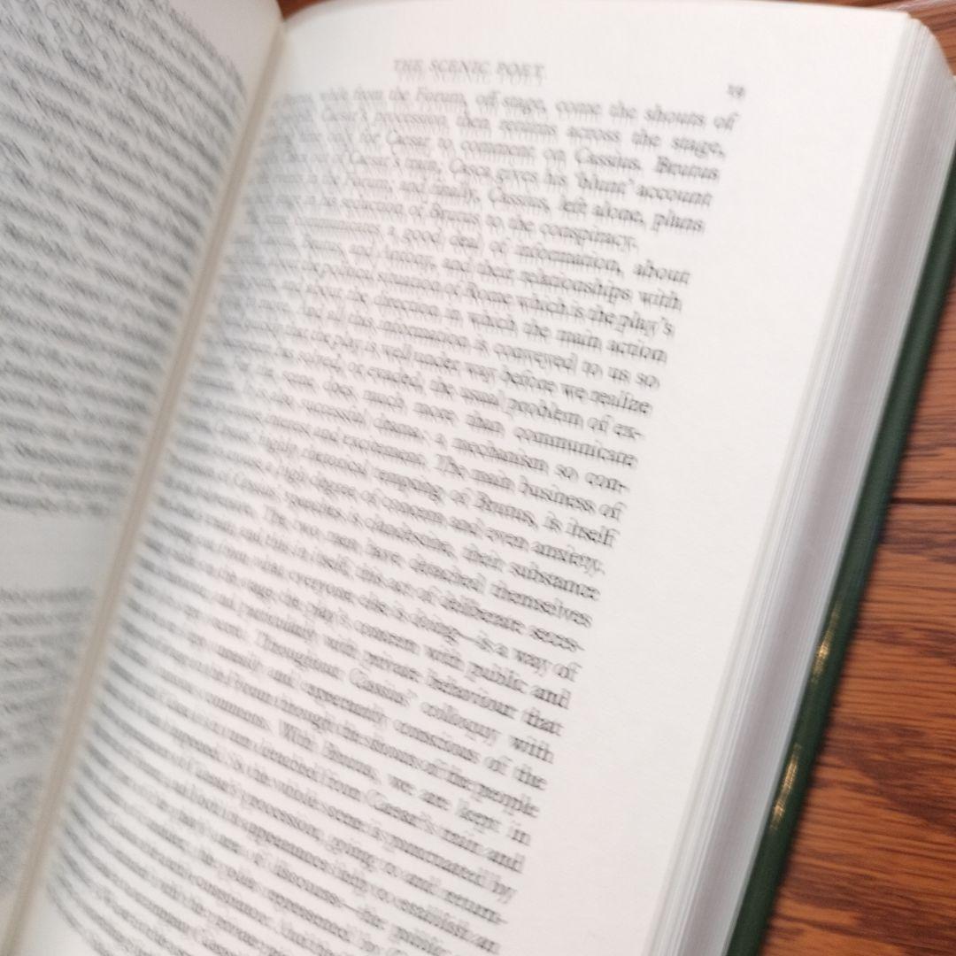 洋書 SCENIC FORM IN SHAKESPEARE