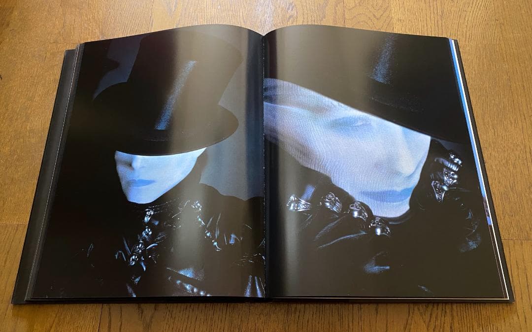 K*k様 セルジュ・ルタンス　大型写真集　Serge lutens 美品