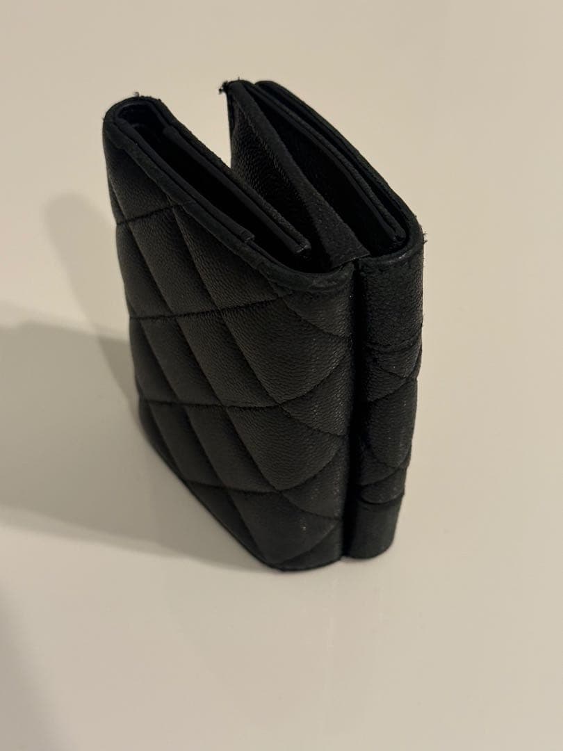 【値下げ】CHANEL 黒 キルティング 三つ折り財布