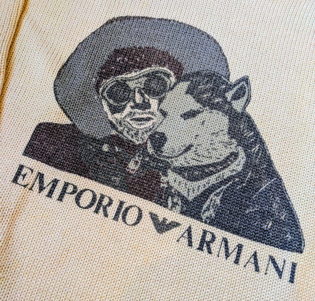 EMPORIO ARMANI アルマーニ 　　　フード付きパーカー クリーム色