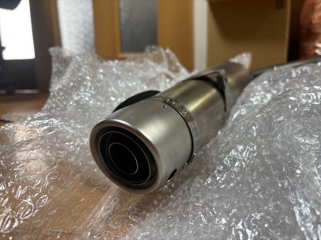 Akrapovic gsr400 gsr600用マフラー