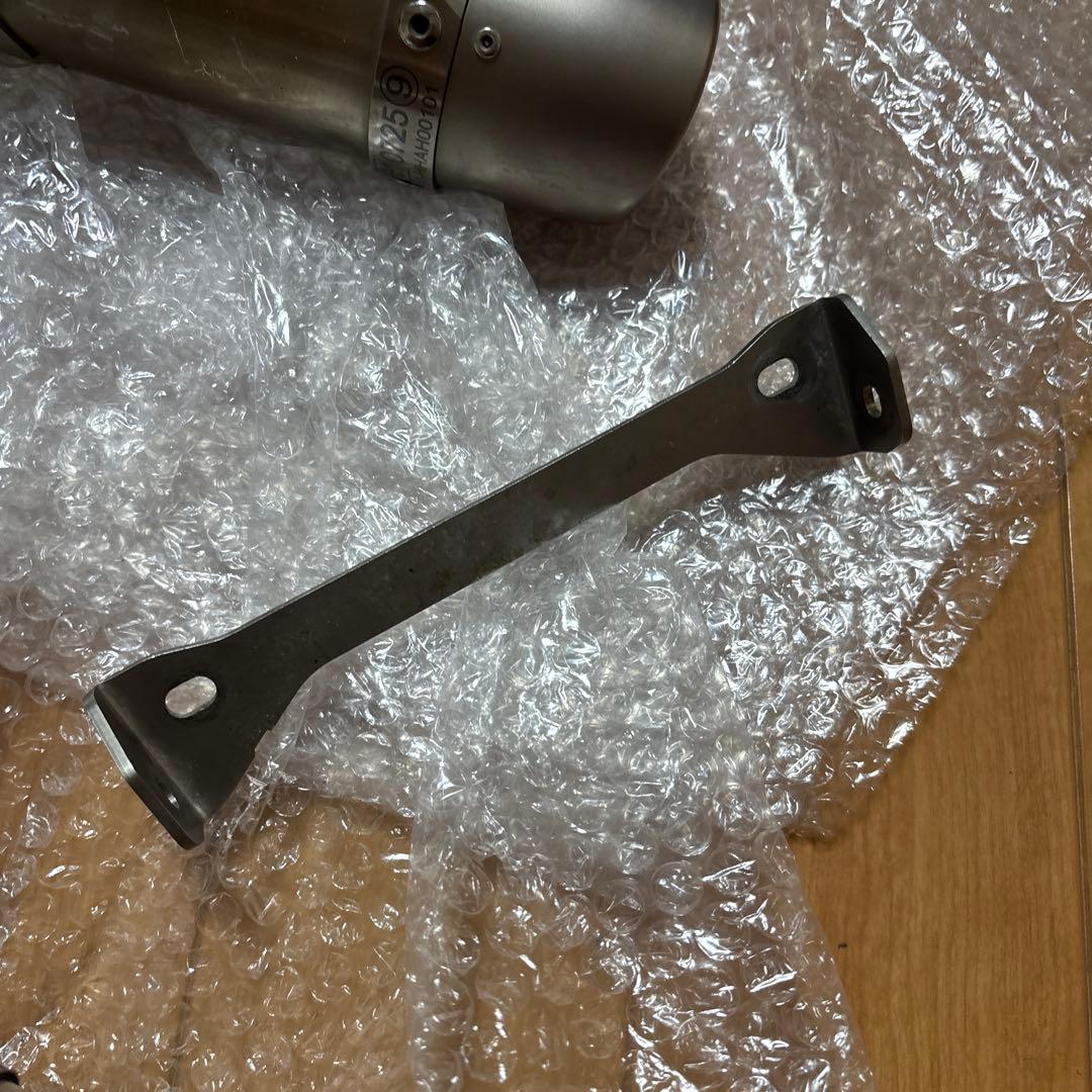 Akrapovic gsr400 gsr600用マフラー