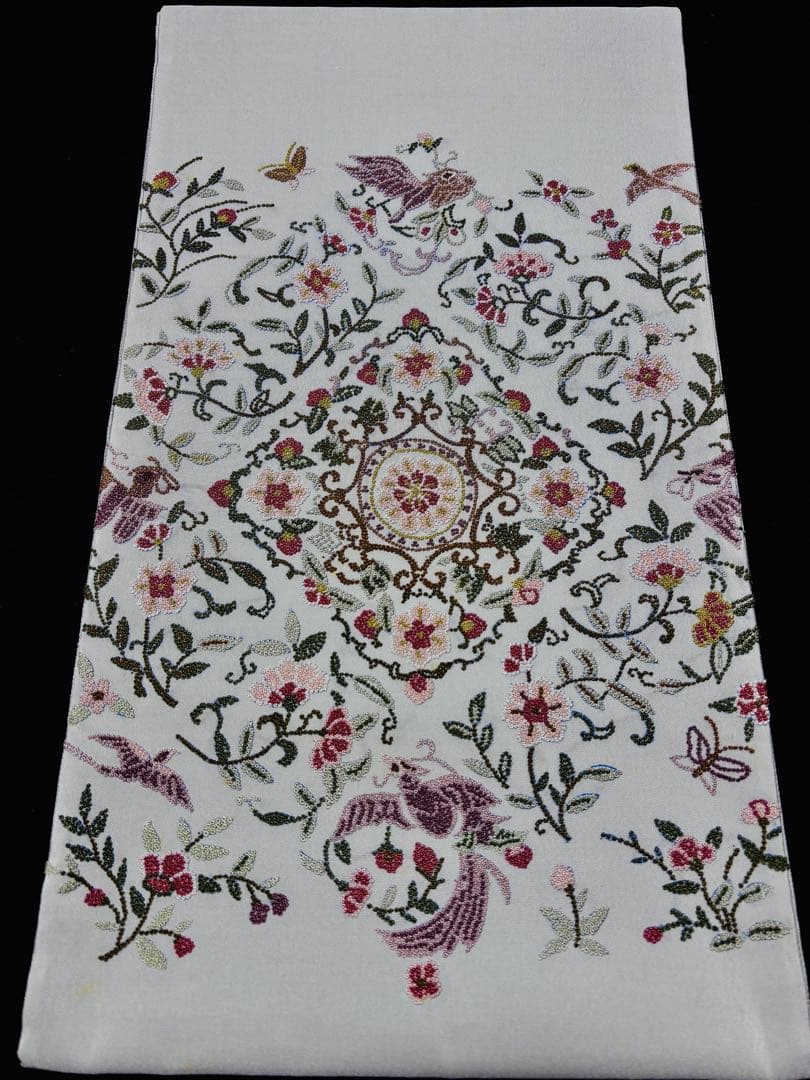 袋帯 相良刺繍 宝相華 お太鼓柄