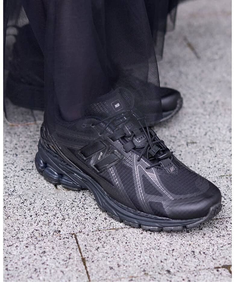 新品ニューバランスm1906RNB23.0黒オールブラック