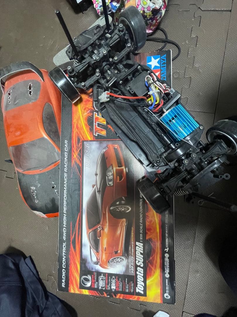 タミヤ トヨタ スープラ 1/10 4WD ドリフトカー