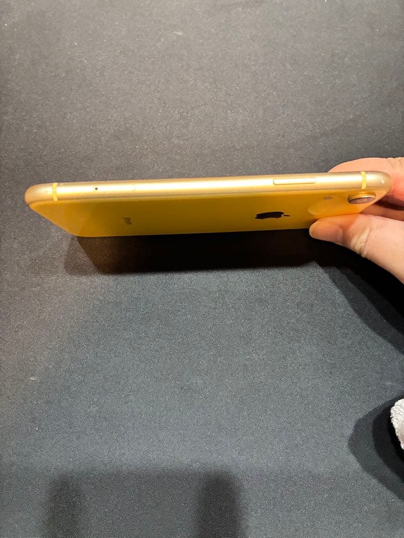 【値下げ】iPhone XR 64GB/SIMロック解除済/残量75%