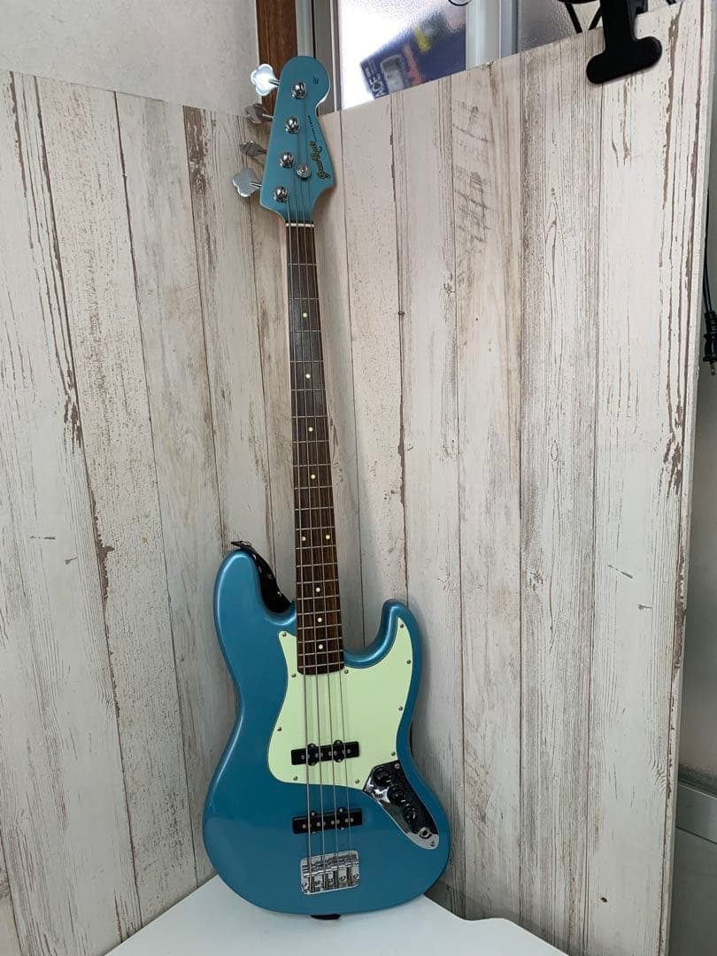 Grassroots エレキギター　ベース