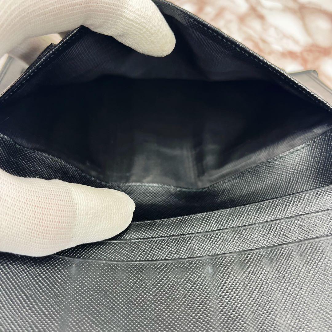 【極美品】PRADA 二つ折り財布　長財布65