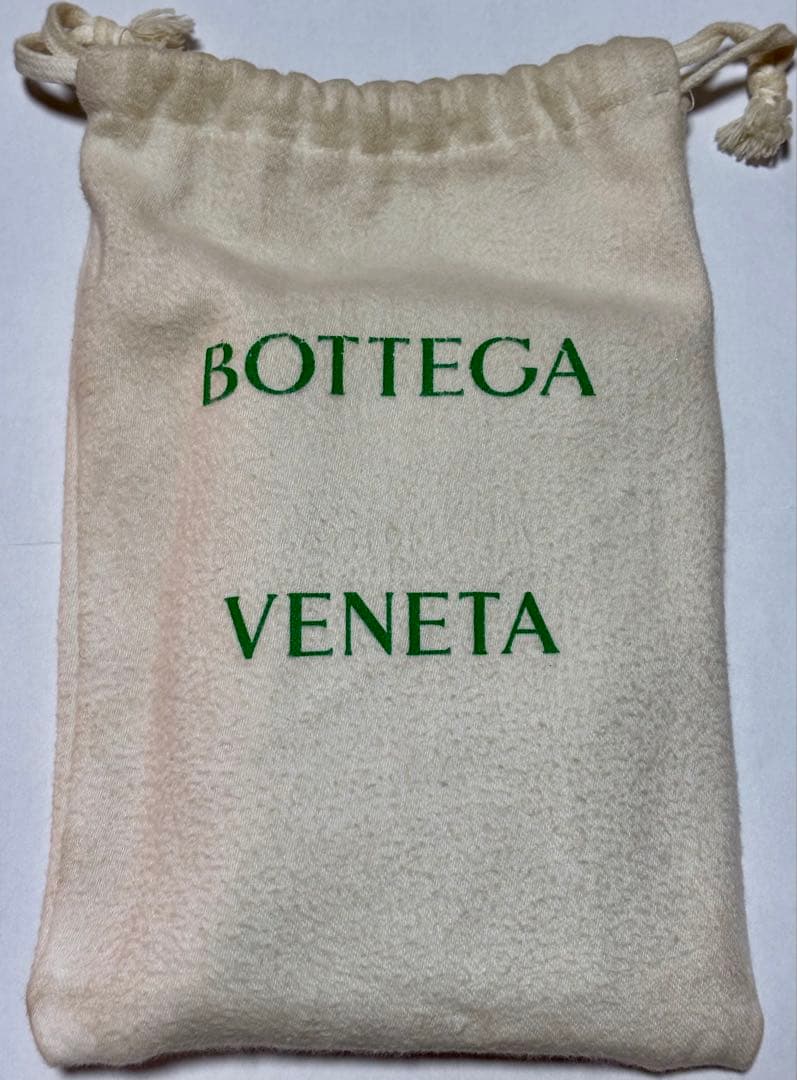 BOTTEGA VENETA 二つ折り財布と保存袋