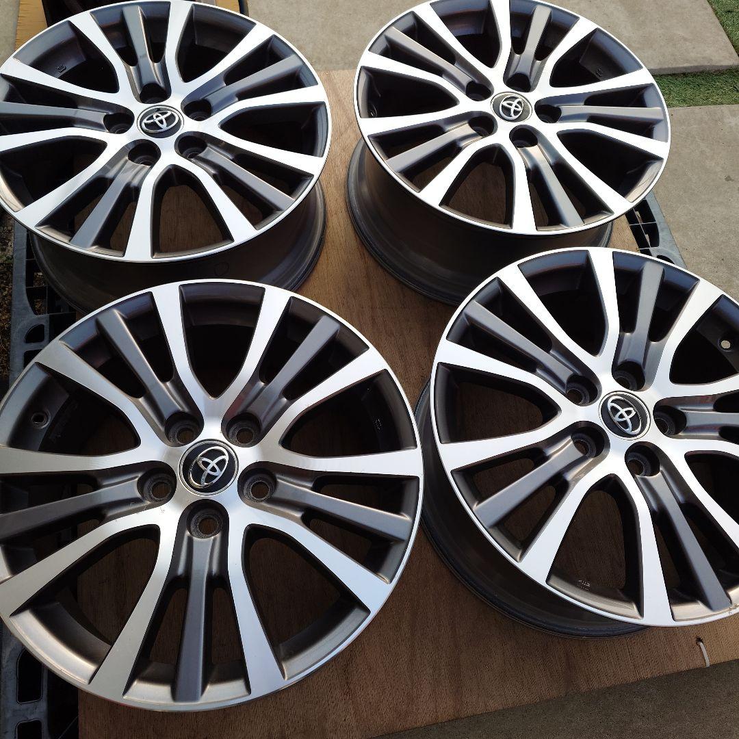 希少！トヨタ 純正ホイール17インチ　4本 ②