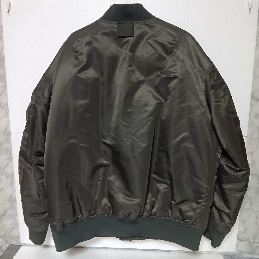 ユニクロ　＋J ハイブリッドダウン　オーバーサイズMA-1 フライトジャケット