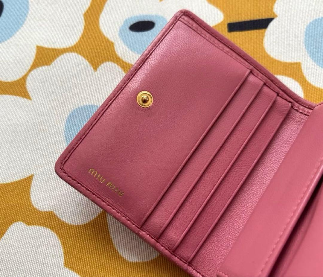 SALE✩.*˚MIU MIU マテラッセ ウォレット 二つ折り財布