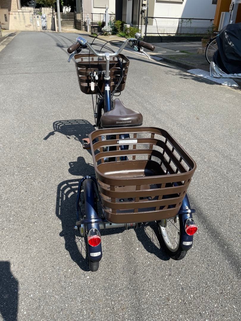 【Kenji様取置き9/2まで】三輪電動アシスト自転車ラクット　ブリヂストン