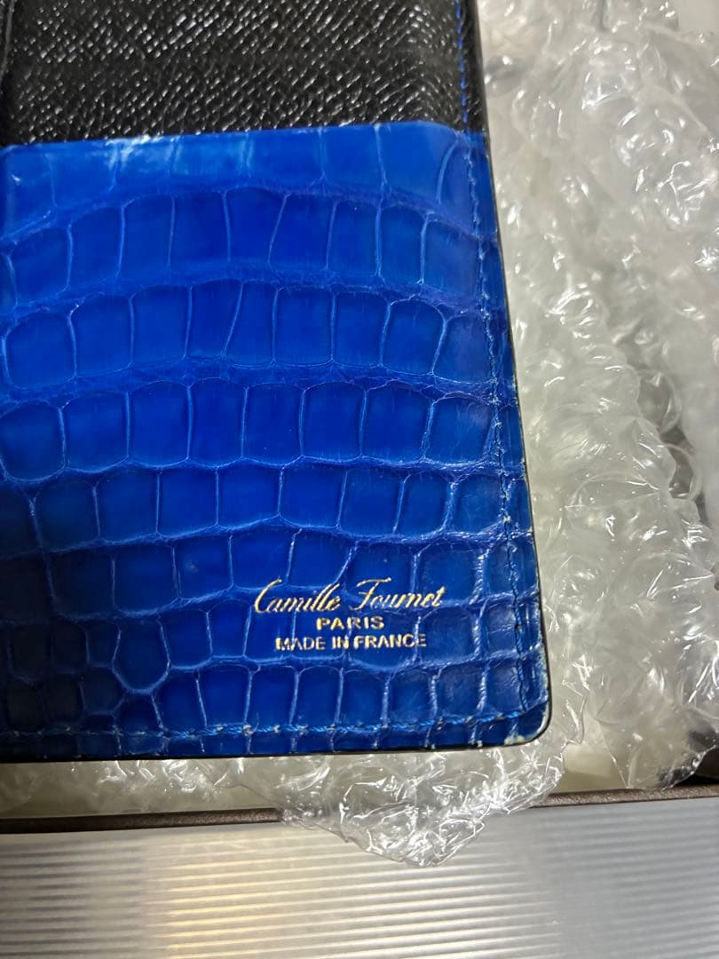 カミーユフォルネ　財布　ラピスブルー