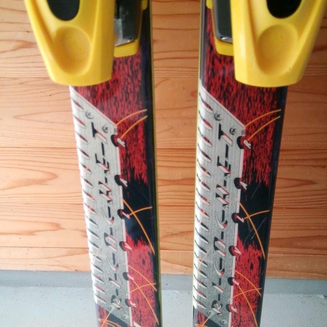 ノスタルジックスキー　ROSSIGNOL 板