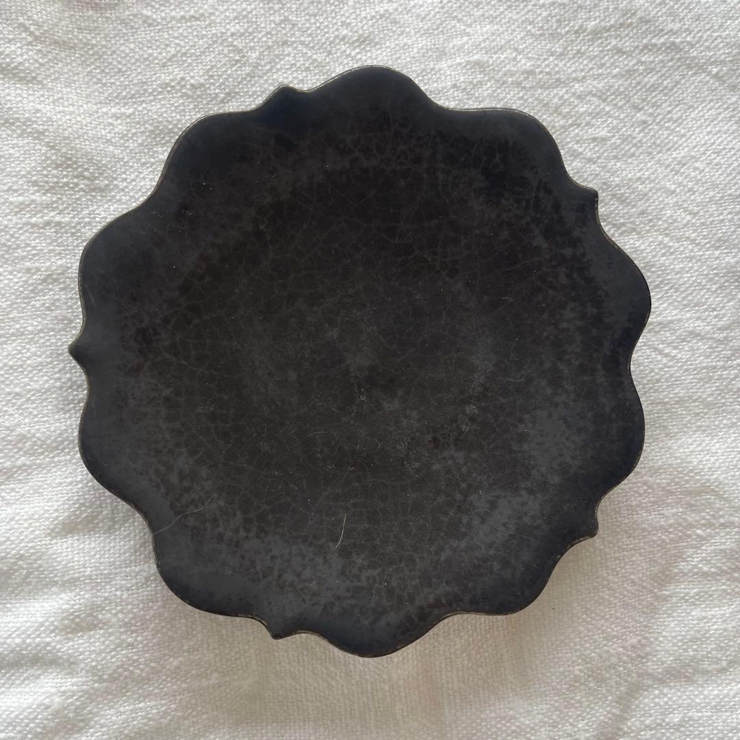 木下和美さんのシルバーと黒の茶器セット