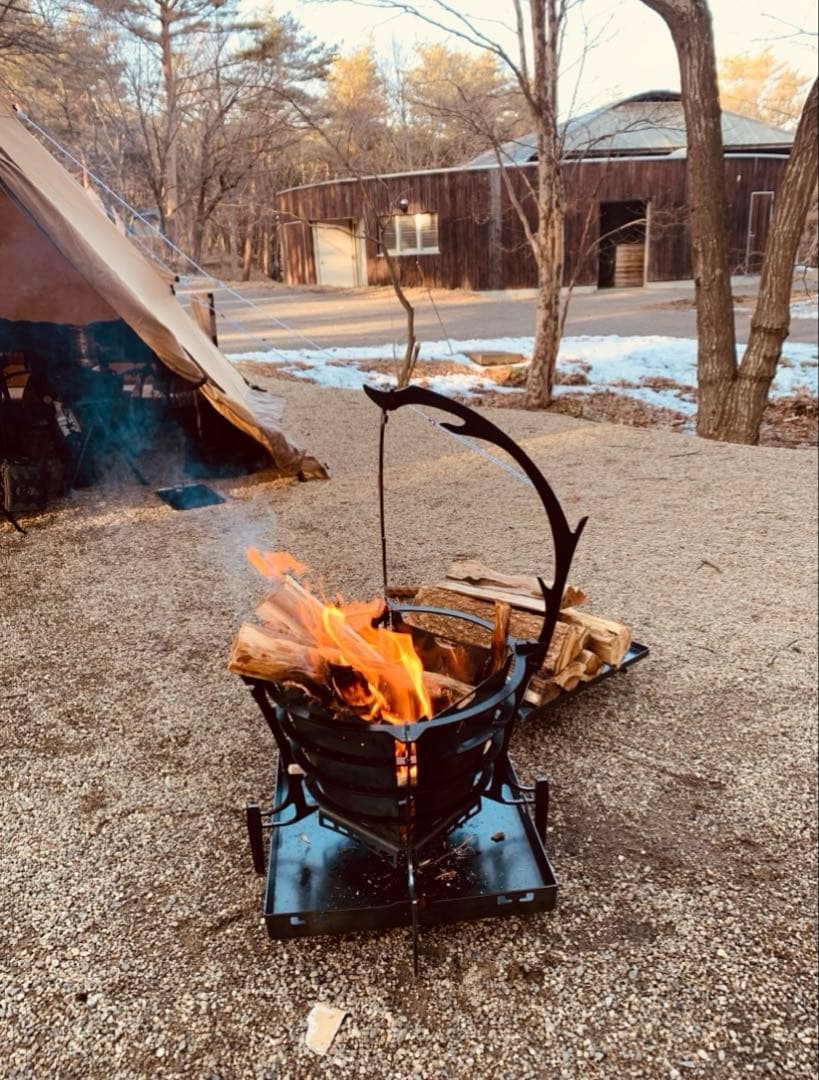 最終価格　トリパスプロダクツ　焚き火台 GURU GURU FIRE (M)