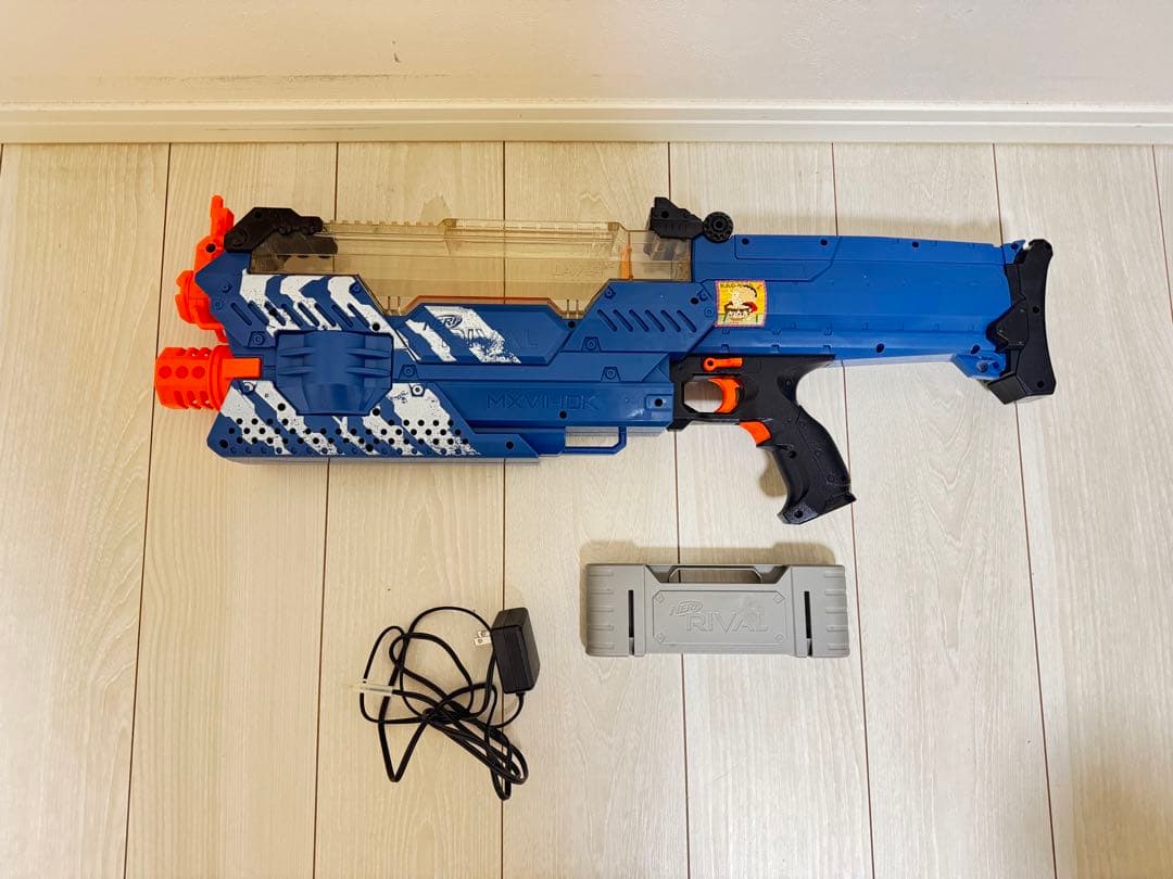 ナーフ ライバル ネメシス 充電式のバッテリー付き