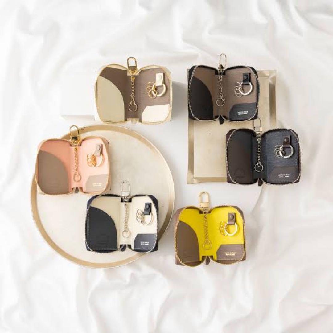 美品！ラルコバレーノ キーケース