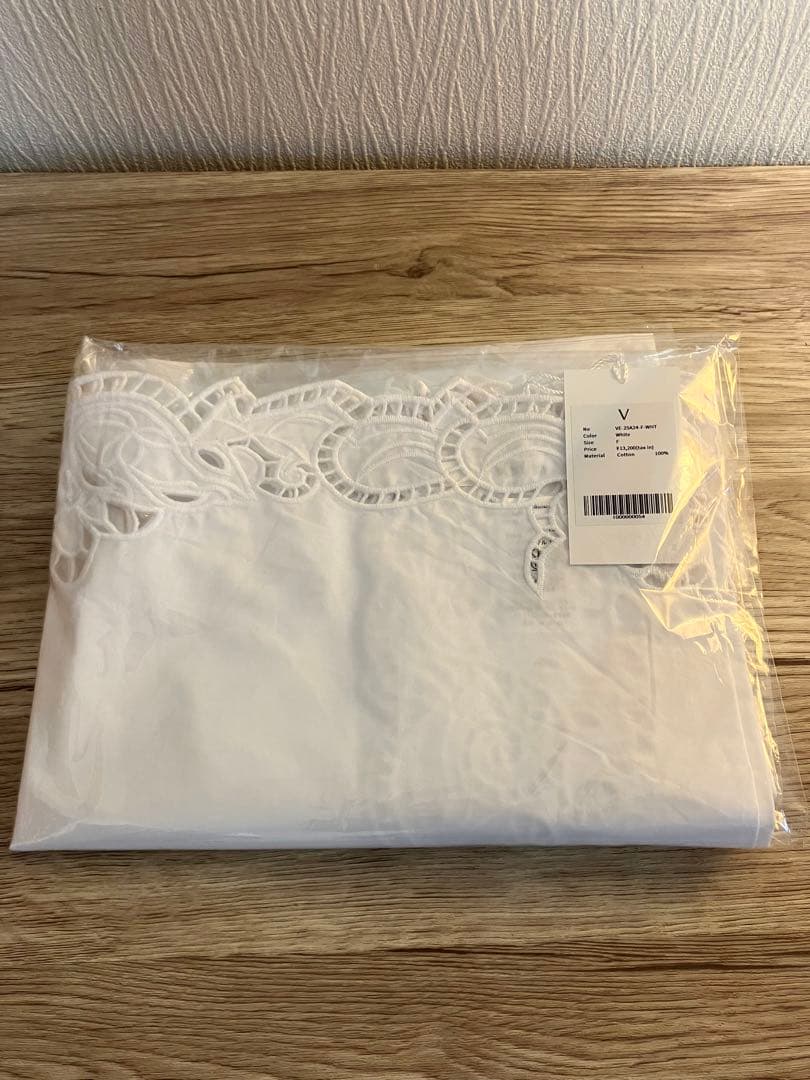 Venica Scallop embroidery scarf 新品未使用