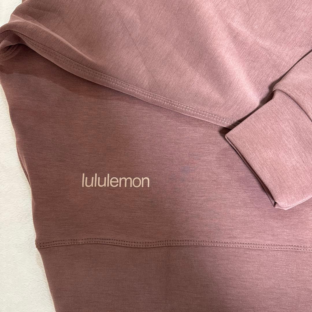 ルルレモン Perfectly Oversized Cropped Crew