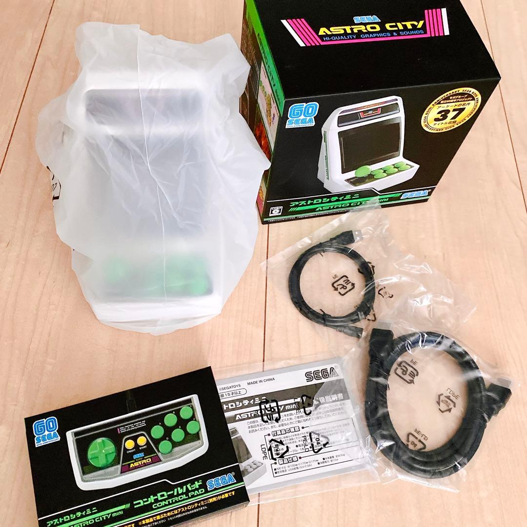 【未使用品】 アストロシティミニ 本体＋コントロールパッド SEGA