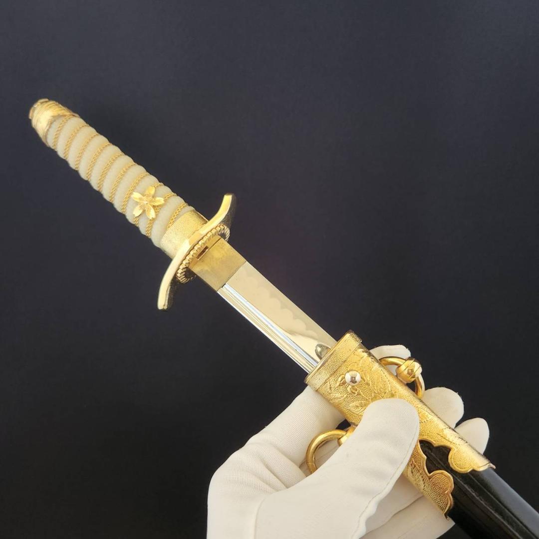 旧日本軍 海軍 短剣 士官用 剣帯 模造刀 短刀 桜紋 軍刀 刀剣 レプリカ